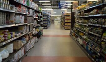 Niedzielny zakaz handlu nie uderzył w małe sklepy