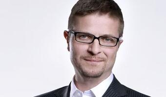 "Nasz rząd nacjonalizując OFE, robi krok wstecz, w imię dobrych wskaźników budżetowych, które  minister finansów będzie mógł zaprezentować przed wyborami". NASZ WYWIAD