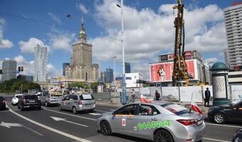 W Warszawie protesty taksówkarzy - chodzi o Ubera