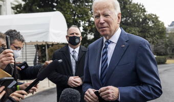 Biden: Rosja szykuje się do wejścia na Ukrainę