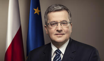 Komorowski w sprawie euro generalnie jest za, ale przeciw w obecnym momencie