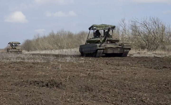Rosyjskie wojska w okolicach Doniecka / autor: PAP/EPA/RUSSIAN DEFENCE MINISTRY PRESS HANDOUT