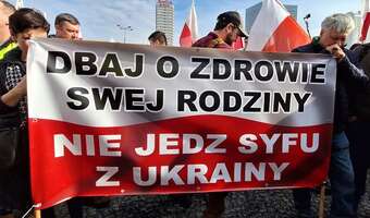 Gest rolników na granicy: przepuszczają więcej TIR-ów