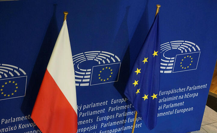 Polska i Unia Europejska / autor: Fratria
