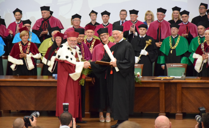 Noblista doktorem honoris causa UMK w Toruniu