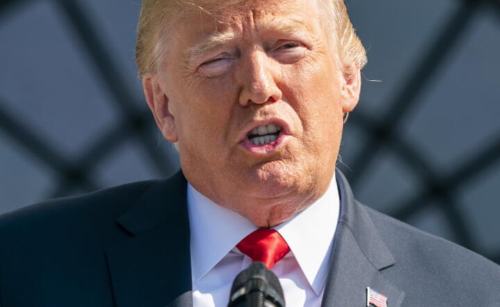 Prezydent USA Donald Trump  / autor: fot. PAP/EPA/JIM LO SCALZO