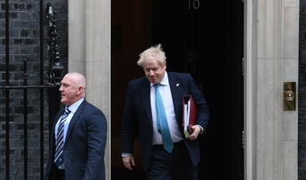 Johnson: Putin przekroczył czerwoną linię, odciąć go od złota