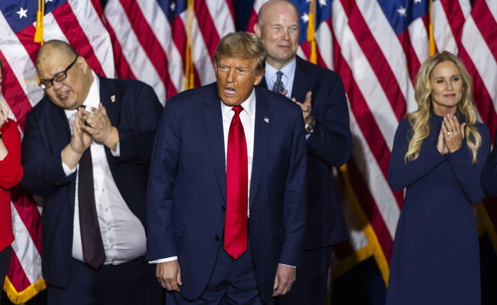 Trump w Iowa / autor: PAP/EPA/JIM LO SCALZO