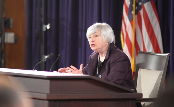 https://www.flickr.com/photos/federalreserve/15857646098/