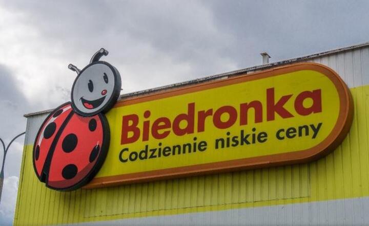 „Biedronka” zwalnia ludzi za pomyłkę „góry". Wycofa się?