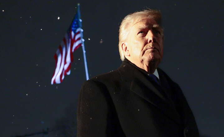 Prezydent USA Donald Trump podpisał nową strategię dotyczącą sprzedaży uzbrojenia / autor: PAP/EPA/SHAWN THEW