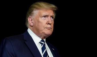 Spór o broń w USA: Ostra reakcja Trumpa