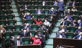 Sejm za dodatkowymi środkami m.in. na program "Senior plus"