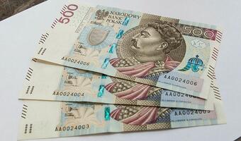 Zaskakujący efekt 500+ : Spadły oczekiwania płacowe osób bezrobotnych