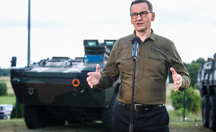 Mateusz Morawiecki w Sutnie (woj. podlaskie) / autor: PAP