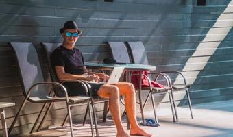 Nie chcą wracać do biur! Rewolucja w Polsce!