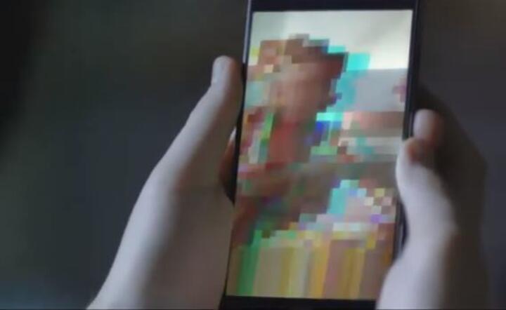 'Zobacz jaki piękny' - kampania 'Bez nonsesnów' T-Mobile / autor: screen Fratria
