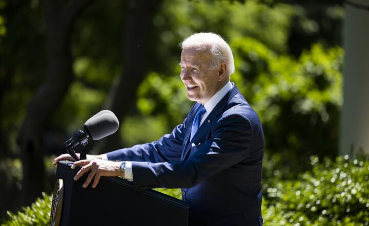 prezydent USA Joe Biden / autor: PAP/EPA/JIM LO SCALZO