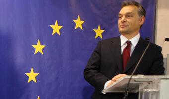 Orban: Nielegalnych imigrantów należy deportować