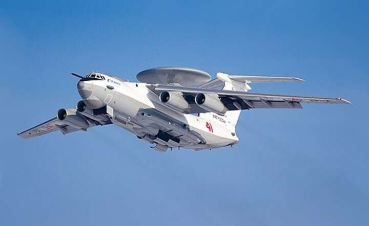 Samolot  Beriew A-50 / autor: Mil.ru, CC BY 4.0 <https://creativecommons.org/licenses/by/4.0>, via Wikimedia Commons