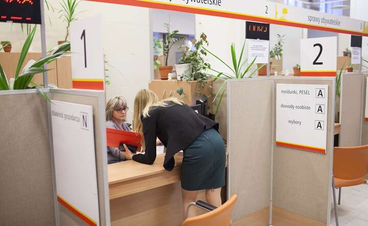 Czy niedługo pożegnamy się z „meldunkiem”?