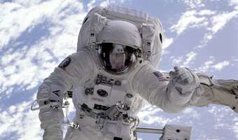 Astronauci ewoluują w kosmosie