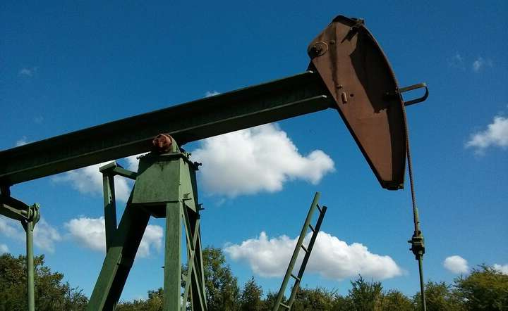 Ropa WTI od początku tego roku zyskała 81,1 proc., a Brent zdrożała o 80,8 proc. / autor: Pixabay