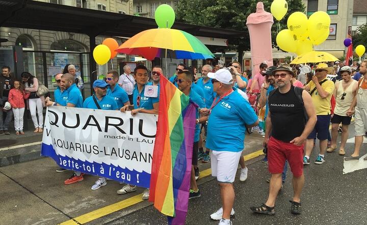 Demonstracja ruchu LGBT na ulicach Fryburga (Szwajcaria) / autor: Pixabay