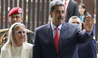 Komandosi USA ujęli Maduro. "Zaskoczyli go w sypialni"