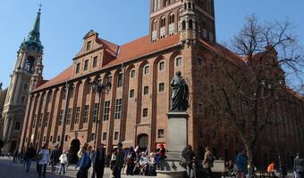 Toruń pyta mieszkańców o wywóz śmieci - mają wybrać sposób naliczania opłat