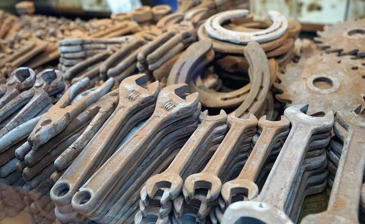 Znacznie obniżyły się też nowe zamówienia  wyrobów z metali, maszyn i urządzeń / autor: Pixabay