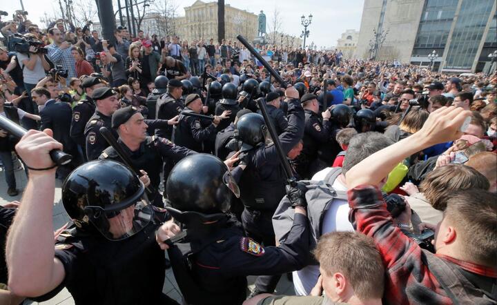 autor: PAP/EPA/MAXIM SHIPENKOV