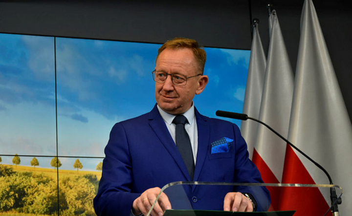 Robert Telus, minister rolnictwa. / autor: Fratria/Liudmyla Kazakova