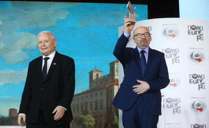 laureat Nagrody im. Prezydenta RP Lecha Kaczyńskiego prof. Ryszard Legutko i wicepremier, prezes PiS Jarosław Kaczyński / autor: fotoserwis PAP