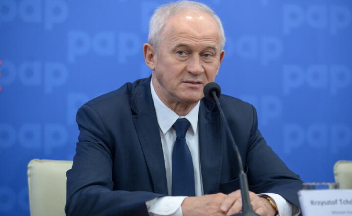  Minister energii Krzysztof Tchórzewski podczas konferencji prasowej ws. rozwoju sektora elektroenergetycznego, fot. PAP/Marcin Obara