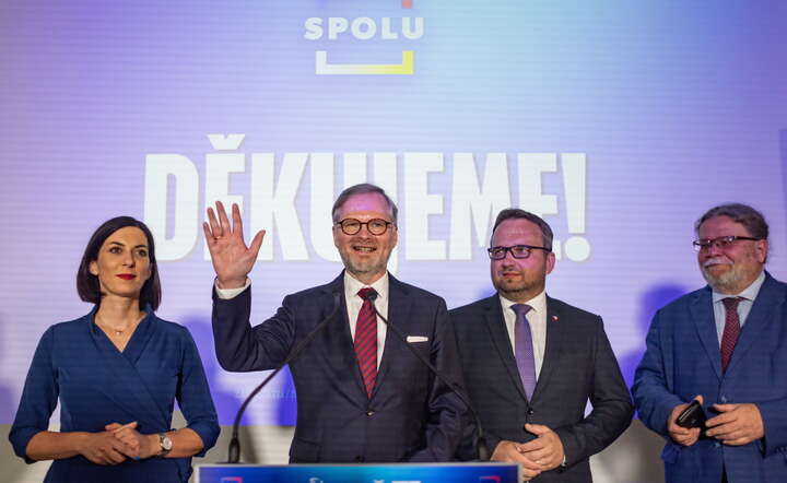Premier Petr Fiala nie może być zadowolony z rezultatu / autor: MARTIN DIVISEK/EPA/PAP