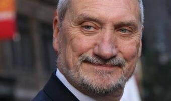 Antoni Macierewicz mądrze o wydatkach na polską armię: "Skierować polskie pieniądze do polskiego przemysłu"