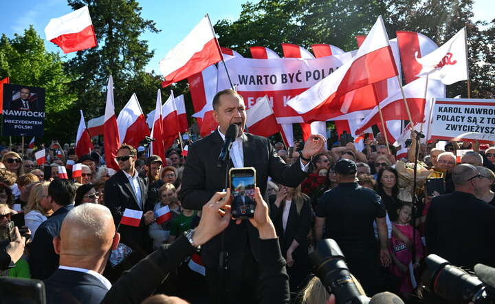 Karol Nawrocki na wiecu w Białej Podlaskiej / autor: PAP/Wojtek Jargiło