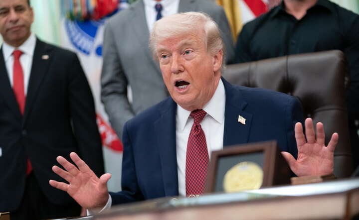 Prezydent USA Donald Trump w Białym Domu / autor: PAP/ EPA/ALLISON ROBBERT