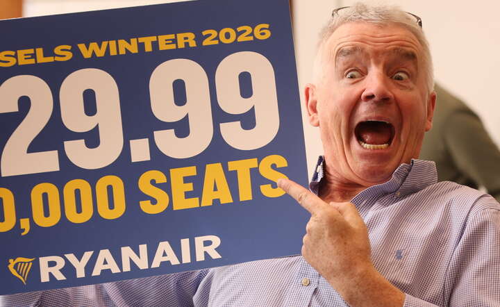 Prezes linii lotniczych Ryanair  Michael O'Leary ostrzega przed skokiem cen biletów lotniczych / autor: PAP/ EPA/OLIVIER HOSLET