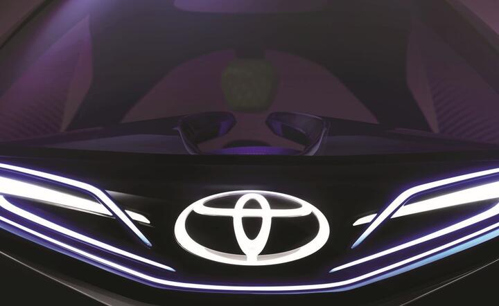 latająca toyota / autor: toyota