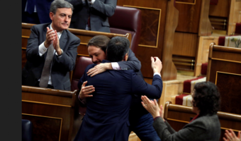 A w Hiszpanii rządzić będą socjaliści z populistami