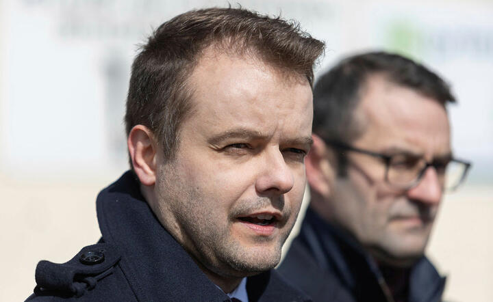 Rzecznik PiS: Obywatele boją się wychodzić na ulice