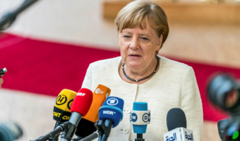 Merkel zwróciła się do Putina, by wpłynął na Mińsk ws. migrantów