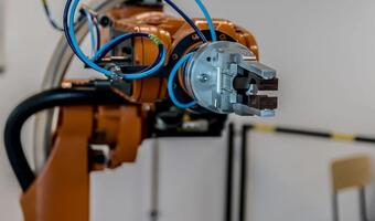 Coraz więcej robotów w przemyśle? COVID-19 przyspieszy ten trend