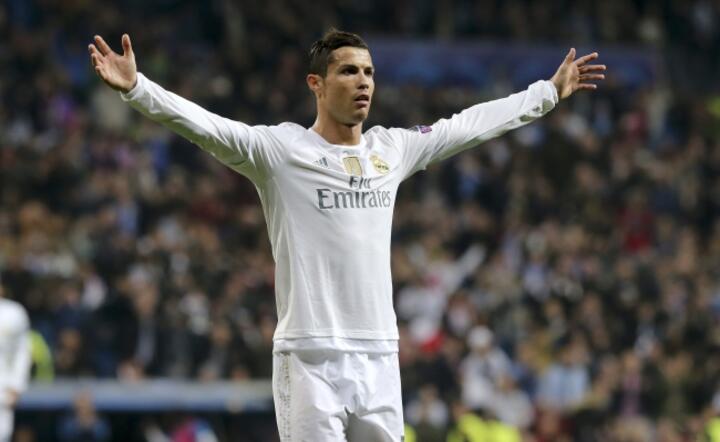 Cristino Ronaldo po zdobyciu jednego z czterech goli w jednym meczu Ligi Mistrzów z Malmoe FF, fot. PAP/EPA/BALLESTEROS 