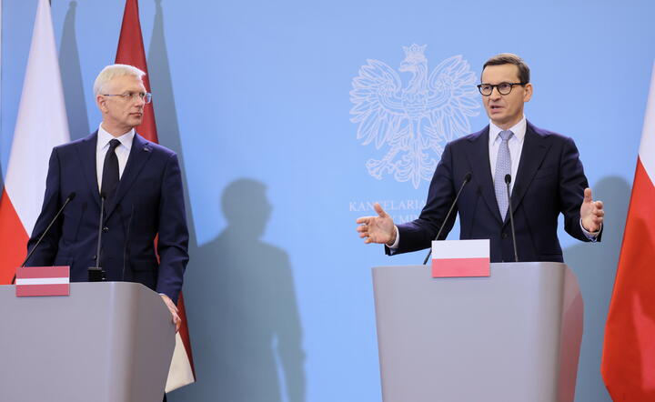  Arturs Kriszjanis Karinsz i Mateusz Morawiecki / autor: PAP
