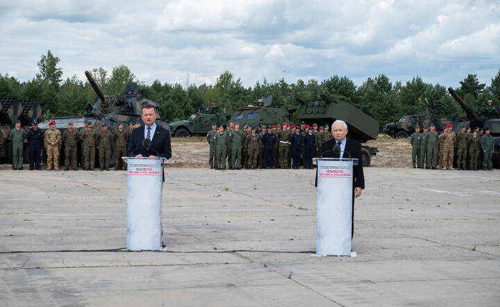 Mariusz Błaszczak, Jarosław Kaczyński / autor: PAP
