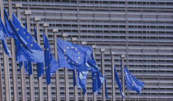 Państwa członkowskie UE zatwierdziły polski Krajowy Plan Odbudowy. Kto się wstrzymał od głosu?
