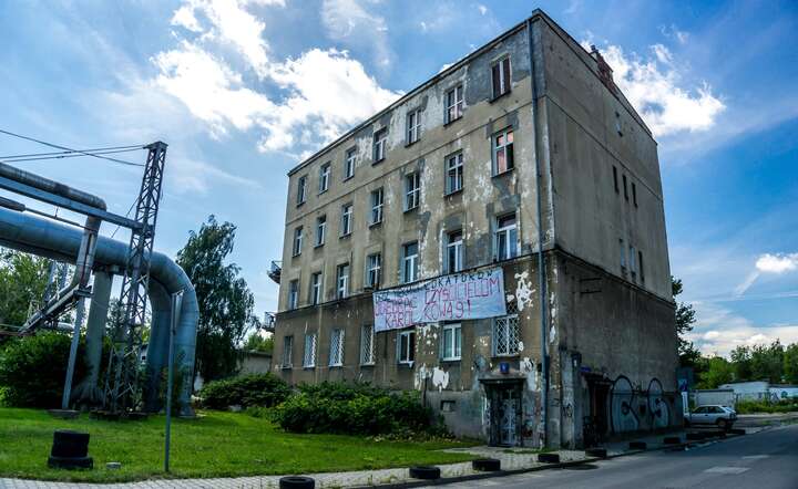Lokatorzy alarmują: miasto czeka na śmierć budynków